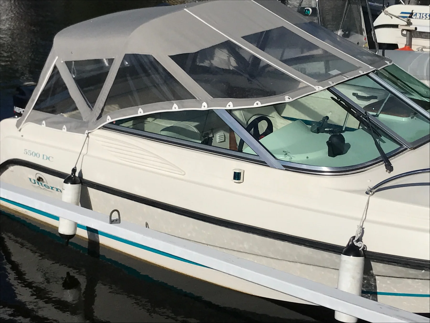 Uttern 5500DC