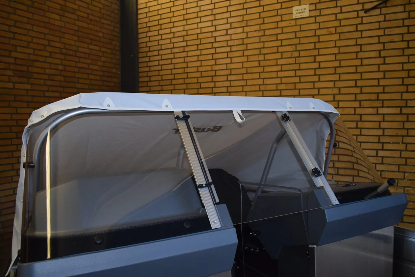 Buster LX – Hamnkapell