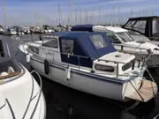 Albin 25