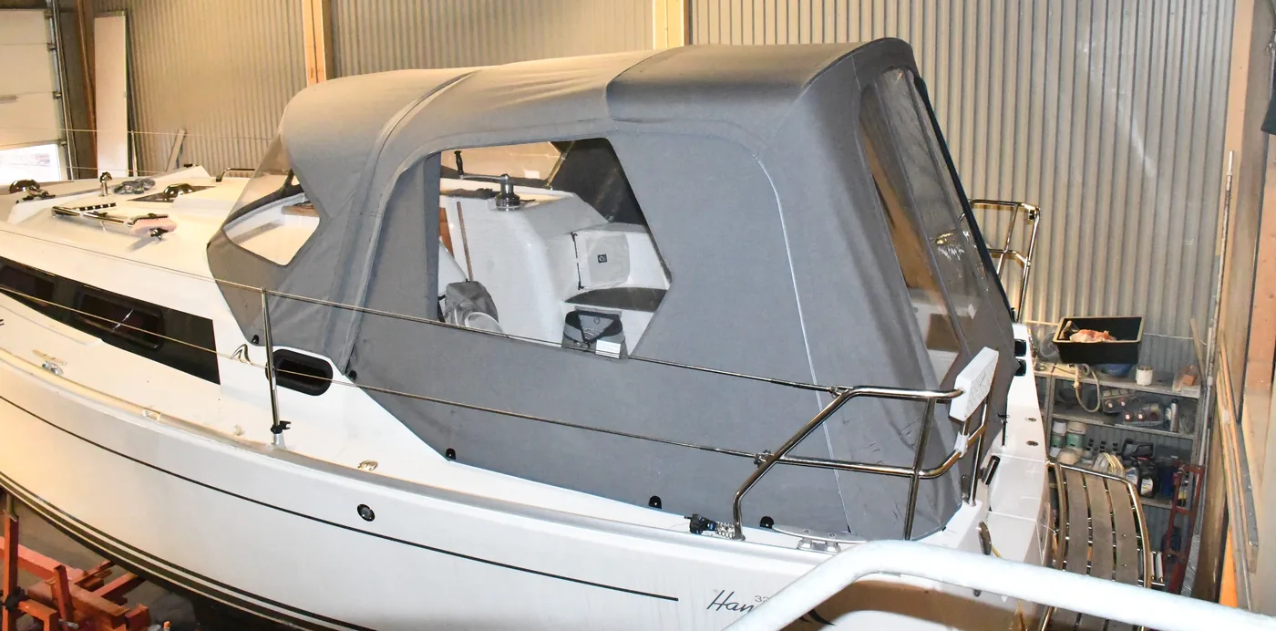 Hanse 320
